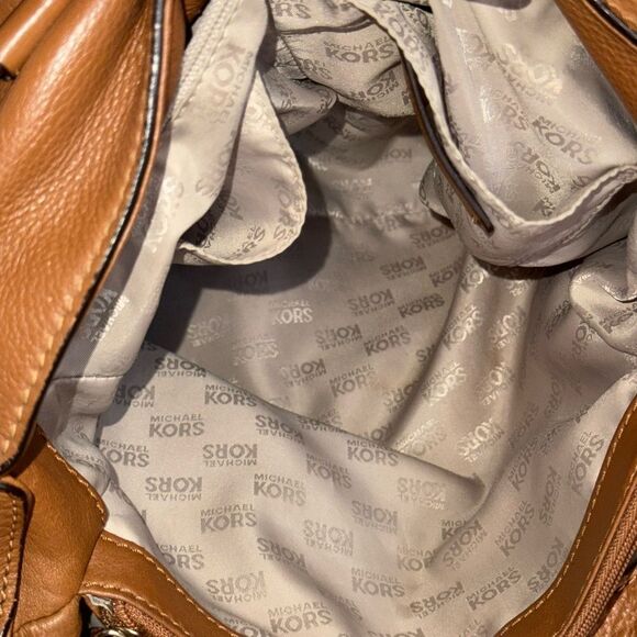 Michael Kors Hamilton E-W  Brown Leather Tote Bag - Picture 10 of 13